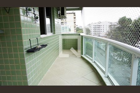 Varanda - Sala de apartamento para alugar com 3 quartos, 96m² em Anil, Rio de Janeiro