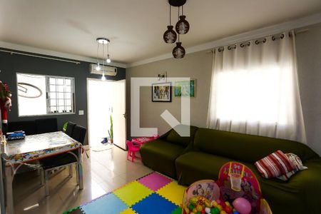 Sala de casa de condomínio para alugar com 3 quartos, 140m² em Parque das Cigarreiras, Taboão da Serra