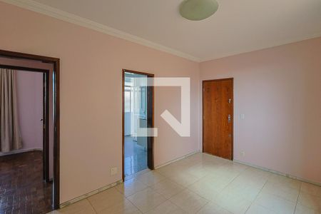 Sala de apartamento para alugar com 3 quartos, 80m² em Santa Efigênia, Belo Horizonte