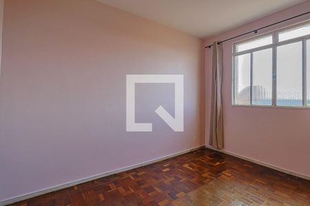 Quarto 2 de apartamento para alugar com 3 quartos, 80m² em Santa Efigênia, Belo Horizonte