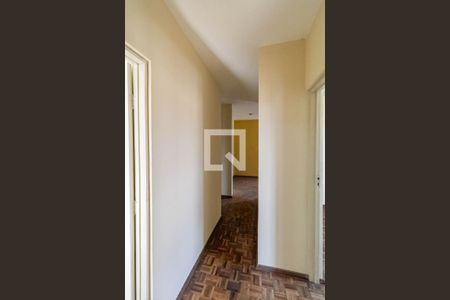 Corredor de apartamento à venda com 3 quartos, 97m² em Santa Monica, Belo Horizonte