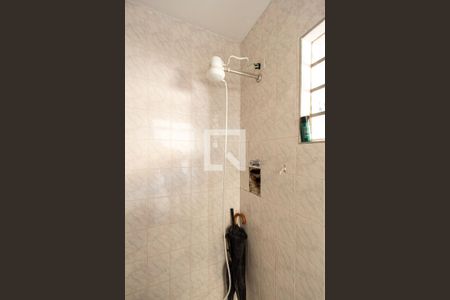 Casa para alugar com 250m², 5 quartos e 2 vagas Casa para alugar com 250m², 5 quartos e 2 vagasBanheiro Quarto 1 Edícula