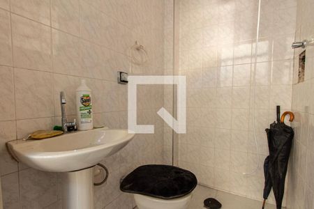 Casa para alugar com 250m², 5 quartos e 2 vagas Casa para alugar com 250m², 5 quartos e 2 vagasBanheiro Quarto 1 Edícula