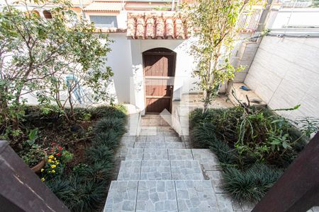 Casa para alugar com 250m², 5 quartos e 2 vagas Casa para alugar com 250m², 5 quartos e 2 vagasFrente