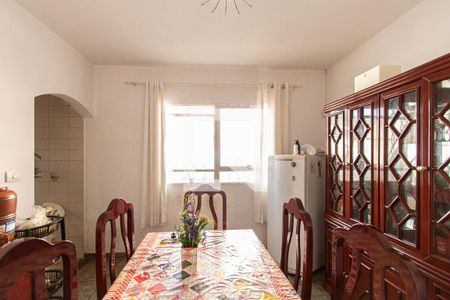 Casa para alugar com 250m², 5 quartos e 2 vagas Casa para alugar com 250m², 5 quartos e 2 vagasSala de Jantar