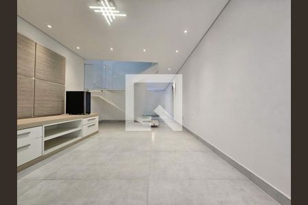 Casa à venda com 3 quartos, 140m² em Cambuci, São Paulo