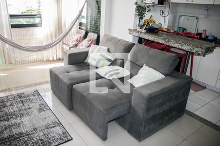 Sala  de apartamento para alugar com 1 quarto, 50m² em Armação, Salvador