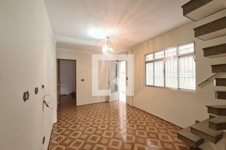 Sala de casa para alugar com 3 quartos, 150m² em Jardim Dona Sinhá, São Paulo