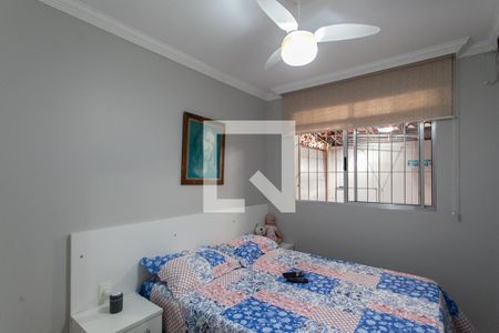 Quarto 1 de casa à venda com 2 quartos, 55m² em Vila Jardim Leblon, Belo Horizonte