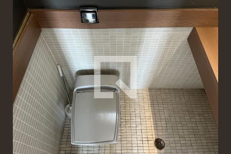 Lavabo de apartamento para alugar com 1 quarto, 80m² em Lapa, São Paulo