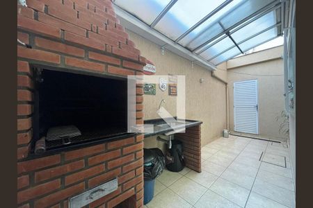 Foto 04 de casa à venda com 3 quartos, 132m² em Vila Bertioga, São Paulo