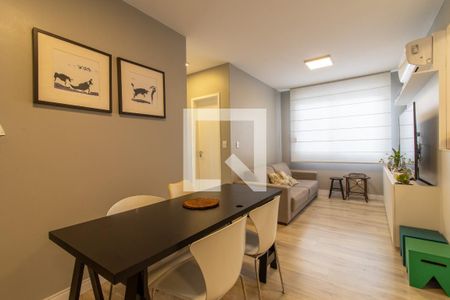 Sala de apartamento à venda com 2 quartos, 129m² em Vila Ipiranga, Porto Alegre