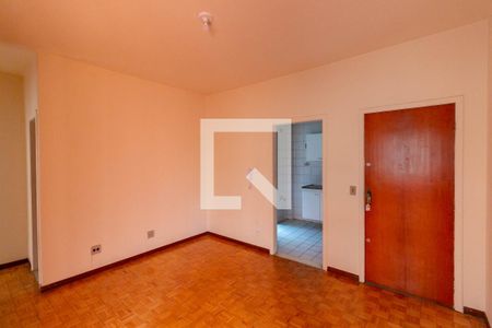 Sala de apartamento à venda com 3 quartos, 80m² em Sagrada Família, Belo Horizonte