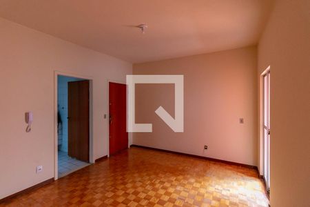 Sala de apartamento à venda com 3 quartos, 80m² em Sagrada Família, Belo Horizonte