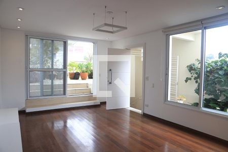 Sala de casa à venda com 3 quartos, 189m² em Mirandópolis, São Paulo