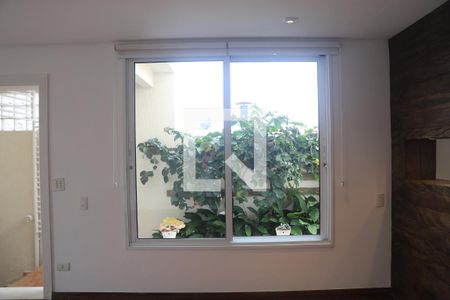 Sala de casa à venda com 3 quartos, 189m² em Mirandópolis, São Paulo