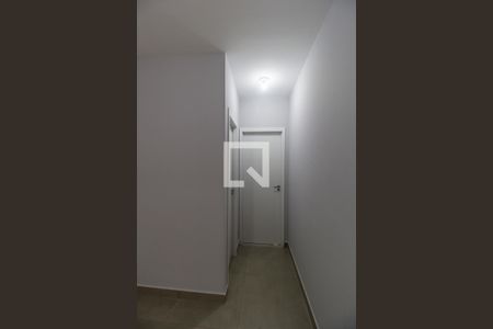 Corredor de apartamento à venda com 1 quarto, 42m² em Jardim Tupanci, Barueri