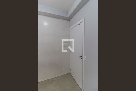 Entrada de apartamento à venda com 1 quarto, 42m² em Jardim Tupanci, Barueri