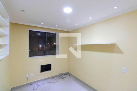 Quarto 1 de apartamento para alugar com 2 quartos, 45m² em Campo Grande, Rio de Janeiro