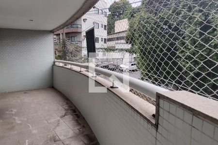 Varanda de casa para alugar com 3 quartos, 120m² em Jardim Vinte E Cinco de Agosto, Duque de Caxias