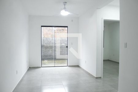 Sala de apartamento para alugar com 2 quartos, 50m² em Jardim Algarve, Alvorada