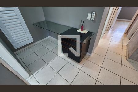 Detalhe Sala de apartamento para alugar com 3 quartos, 134m² em Ponta da Praia, Santos