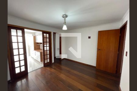 Sala 2 de casa para alugar com 2 quartos, 120m² em Vila Universitaria, São Paulo