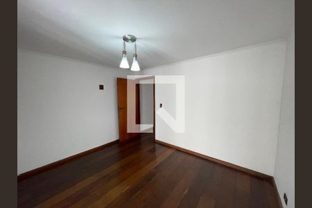 Sala 2 de casa para alugar com 2 quartos, 120m² em Vila Universitaria, São Paulo