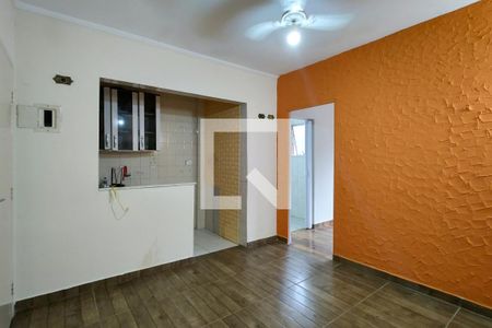 Sala de kitnet/studio para alugar com 1 quarto, 58m² em Solemar, Praia Grande