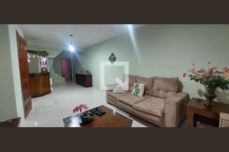 Sala de casa para alugar com 3 quartos, 225m² em Jardim Europa, Santo André