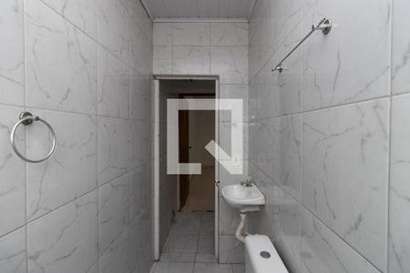 Banheiro de casa para alugar com 1 quarto, 35m² em Vila Medeiros, São Paulo