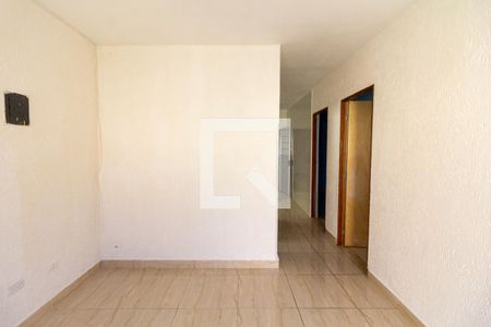 Sala de casa para alugar com 2 quartos, 65m² em Helena Maria, Osasco