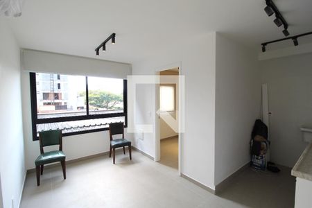 Sala de kitnet/studio para alugar com 2 quartos, 38m² em Moema, São Paulo