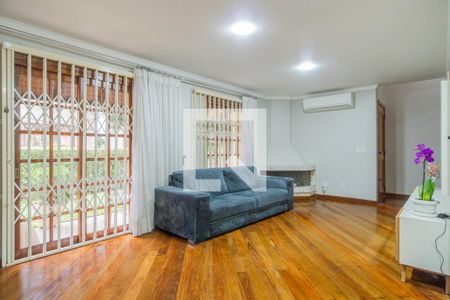 Sala de casa para alugar com 3 quartos, 219m² em Tristeza, Porto Alegre