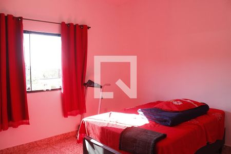 Quarto 1 de casa para alugar com 2 quartos, 80m² em Jardim Vitoria, Belo Horizonte