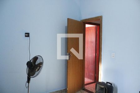 Quarto 2 de casa para alugar com 2 quartos, 80m² em Jardim Vitoria, Belo Horizonte