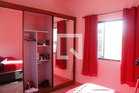 Quarto 1 de casa para alugar com 2 quartos, 80m² em Jardim Vitoria, Belo Horizonte