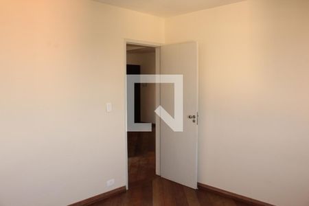 Quarto 2 de apartamento para alugar com 2 quartos, 55m² em Jardim Rio das Pedras, Cotia