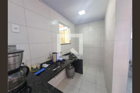 Casa à venda com 2 quartos, 170m² em Olaria, Rio de Janeiro