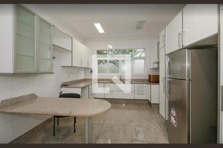 Casa à venda com 4 quartos, 700m² em Morumbi, São Paulo