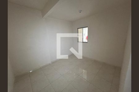 Quarto 1 de casa para alugar com 3 quartos, 100m² em Marechal Hermes, Rio de Janeiro