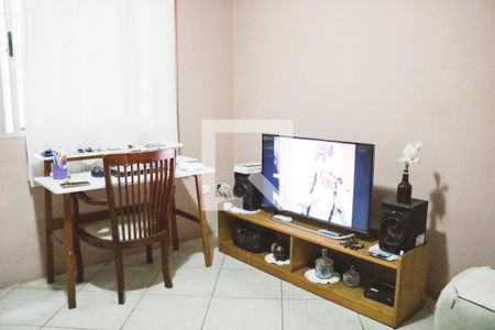 Sala de casa à venda com 4 quartos, 300m² em Vila Continental, São Paulo