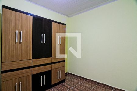 Quarto 1 de casa para alugar com 2 quartos, 45m² em Vila Pereira Cerca, São Paulo