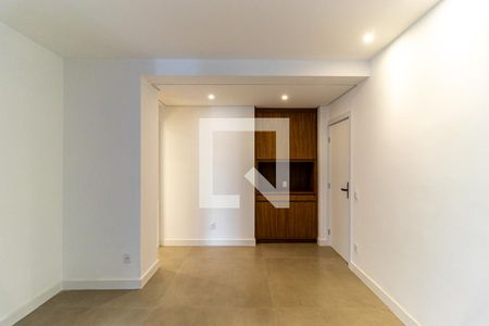 Sala de apartamento à venda com 3 quartos, 143m² em Higienópolis, São Paulo