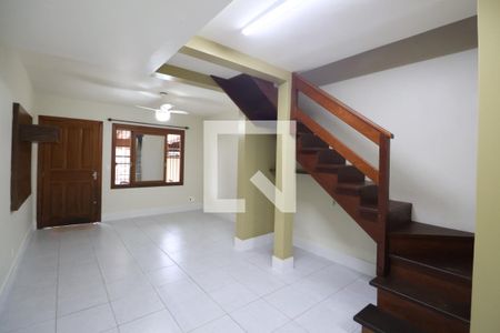 Sala de casa à venda com 2 quartos, 100m² em Mato Grande, Canoas