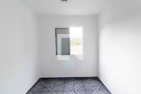 Quarto 1 de apartamento para alugar com 2 quartos, 56m² em Conjunto Residencial José Bonifácio, São Paulo