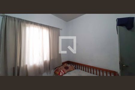 Quarto 1 de casa para alugar com 3 quartos, 270m² em São Pedro, Osasco