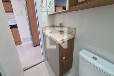 Banheiro de apartamento para alugar com 1 quarto, 22m² em Vila Prudente, São Paulo