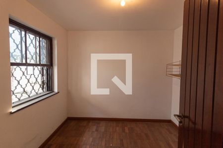 Casa para alugar com 570m², 4 quartos e 4 vagas Casa para alugar com 570m², 4 quartos e 4 vagasQuarto de Serviço 2