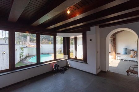 Casa para alugar com 570m², 4 quartos e 4 vagas Casa para alugar com 570m², 4 quartos e 4 vagasChurrasqueira